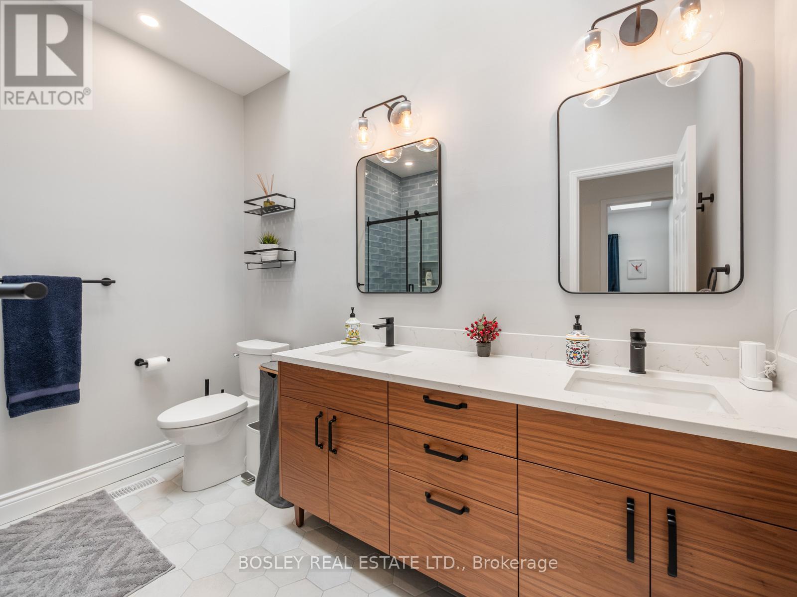 8 De Savery Crescent, Toronto, Ontario  M4S 2L2 - Photo 37 - C12963456