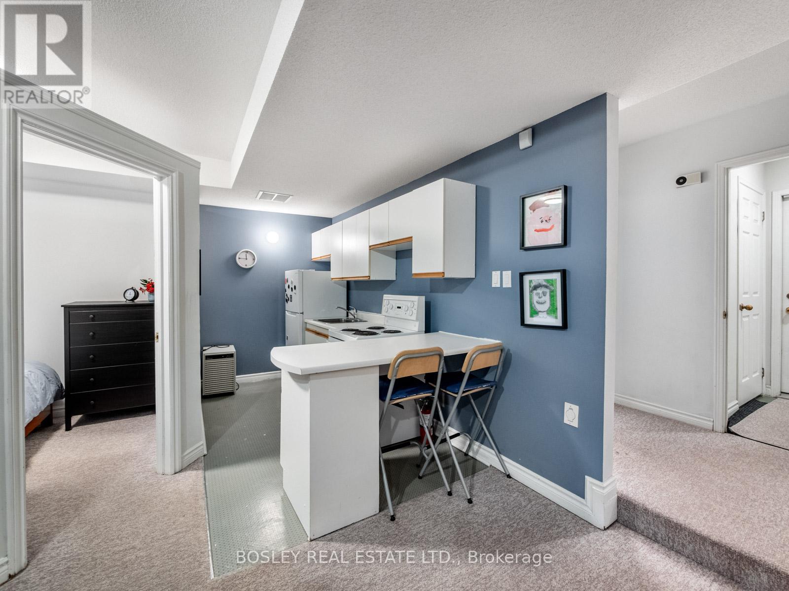 8 De Savery Crescent, Toronto, Ontario  M4S 2L2 - Photo 41 - C12963456