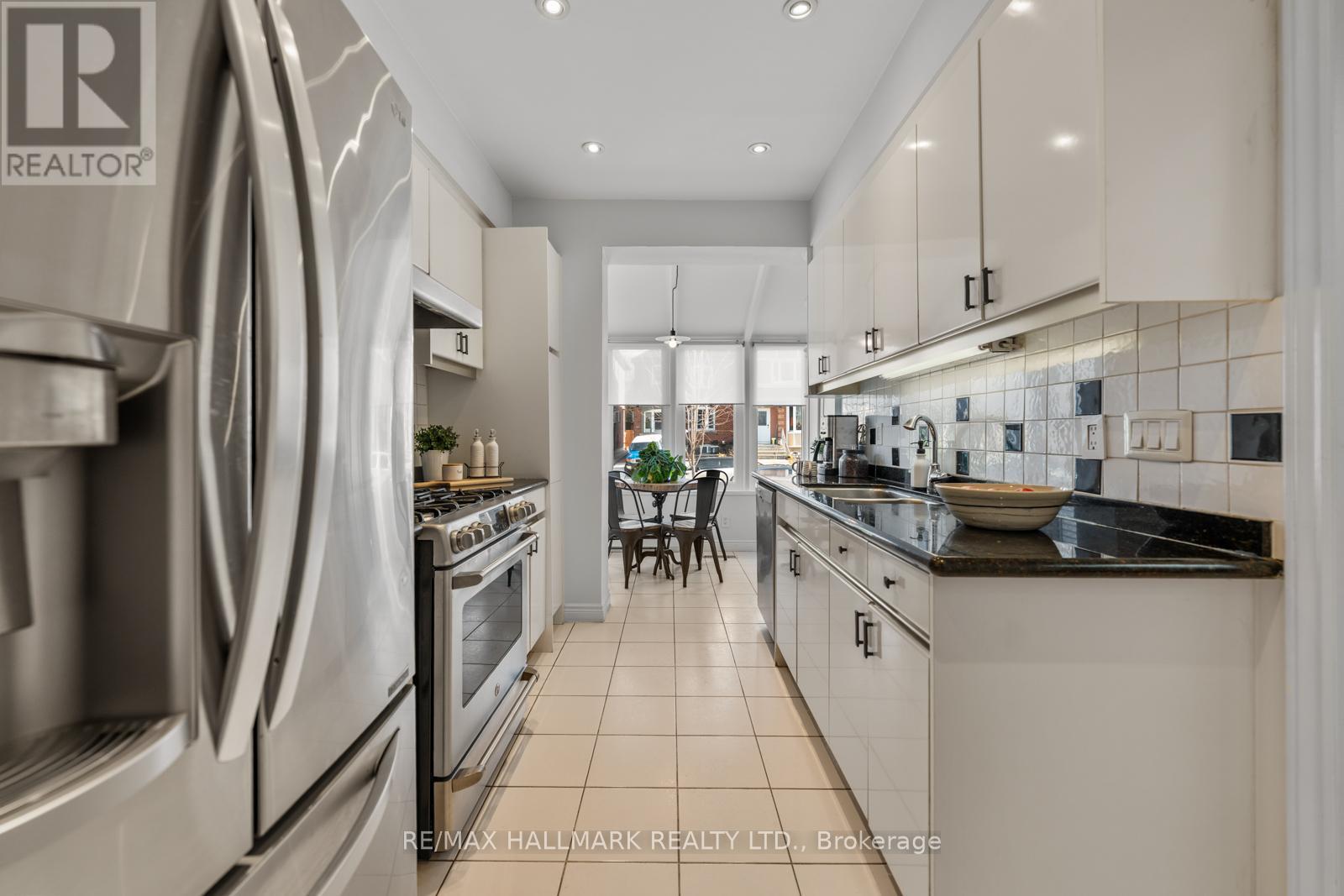 146 Roslin Avenue, Toronto, Ontario  M4N 1Z4 - Photo 10 - C12963462