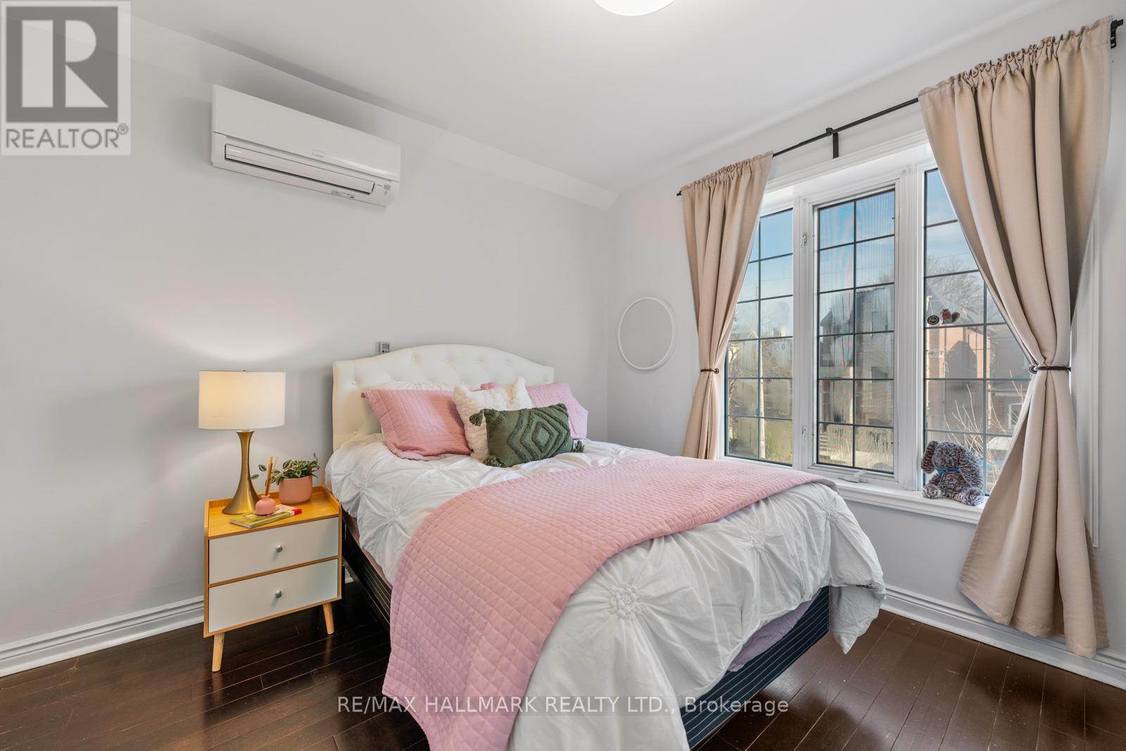 146 Roslin Avenue, Toronto, Ontario  M4N 1Z4 - Photo 33 - C12963462