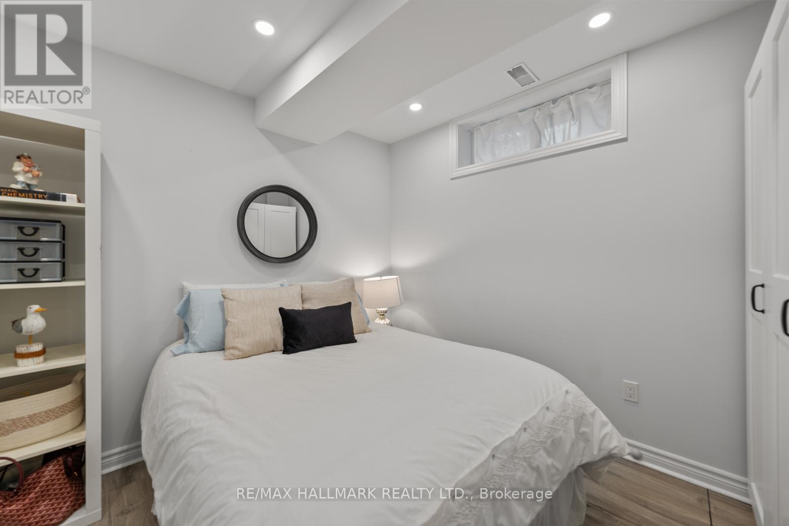 146 Roslin Avenue, Toronto, Ontario  M4N 1Z4 - Photo 40 - C12963462