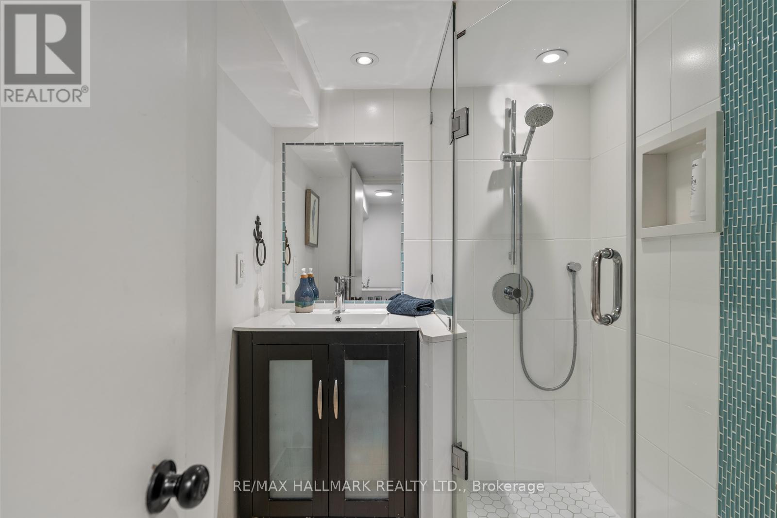 146 Roslin Avenue, Toronto, Ontario  M4N 1Z4 - Photo 42 - C12963462