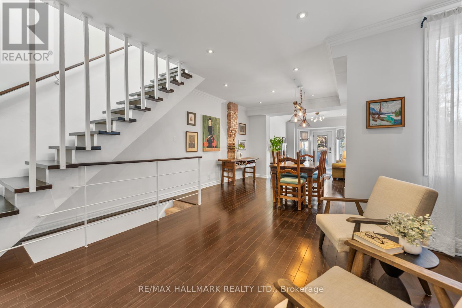 146 Roslin Avenue, Toronto, Ontario  M4N 1Z4 - Photo 9 - C12963462