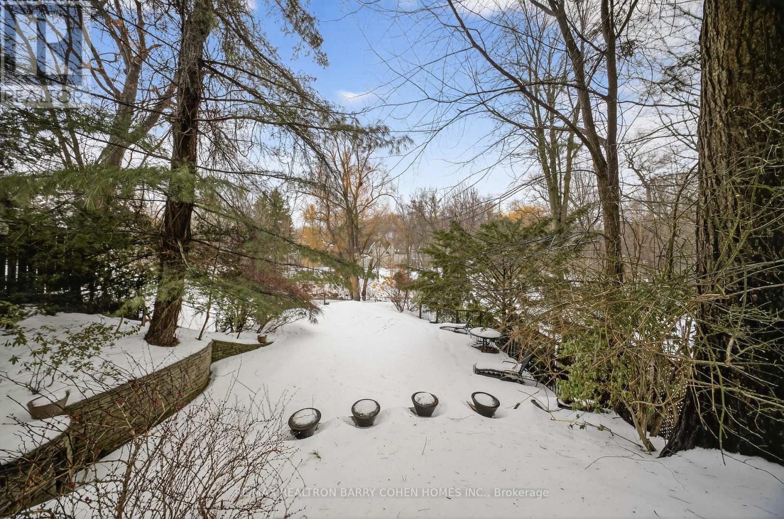 80 Donwoods Drive, Toronto, Ontario  M4N 2G5 - Photo 31 - C12963536