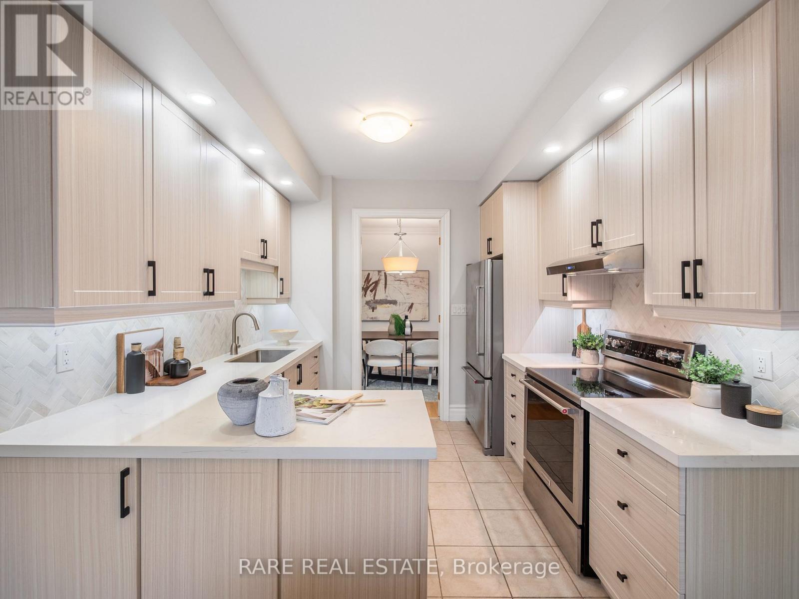 510 - 10 Old York Mills Road, Toronto, Ontario  M2P 2G9 - Photo 10 - C12963554