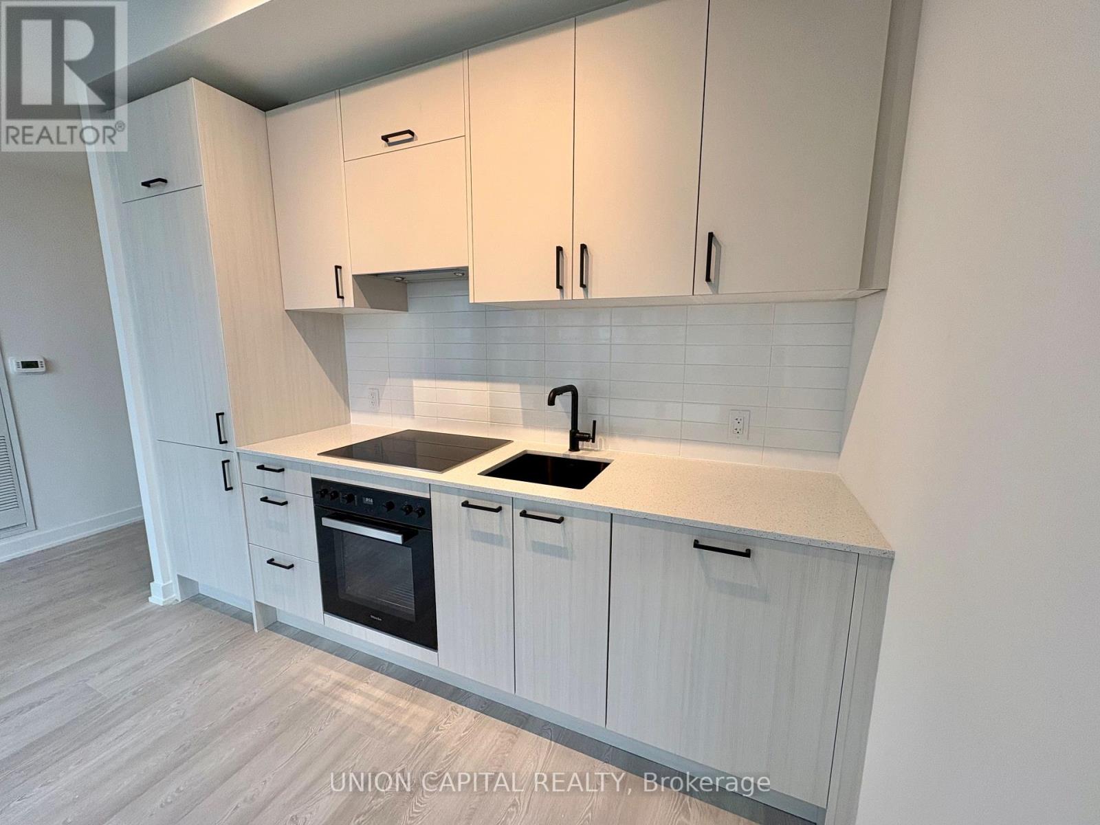 2805 - 1 Quarrington Lane, Toronto, Ontario  M3C 0S4 - Photo 8 - C12963602