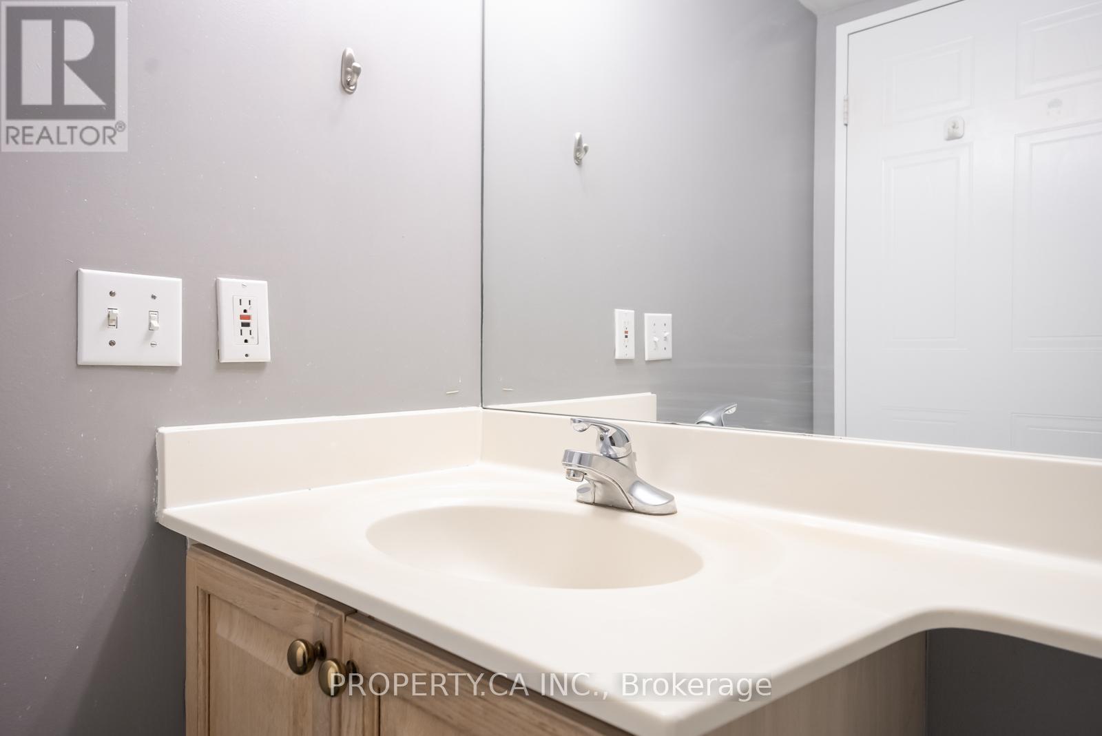 911 - 238 Doris Avenue, Toronto, Ontario  M2N 6W1 - Photo 11 - C12963630