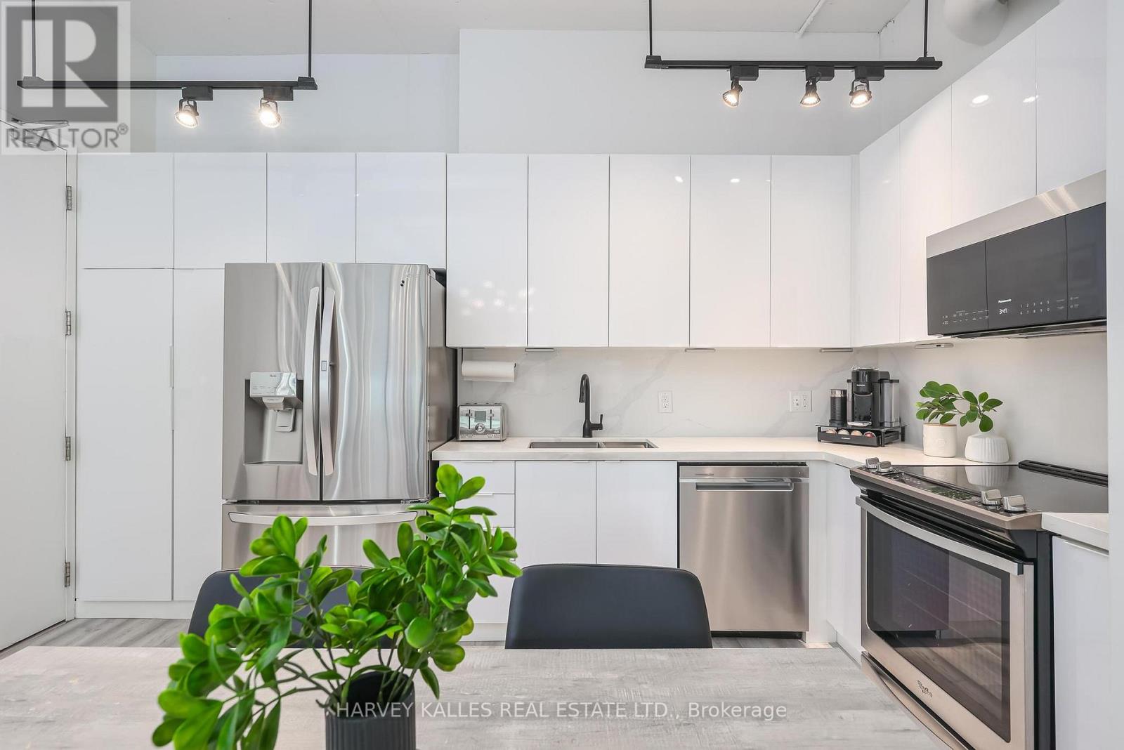 412 - 188 Eglinton Avenue E, Toronto, Ontario  M4P 2X7 - Photo 18 - C12963656