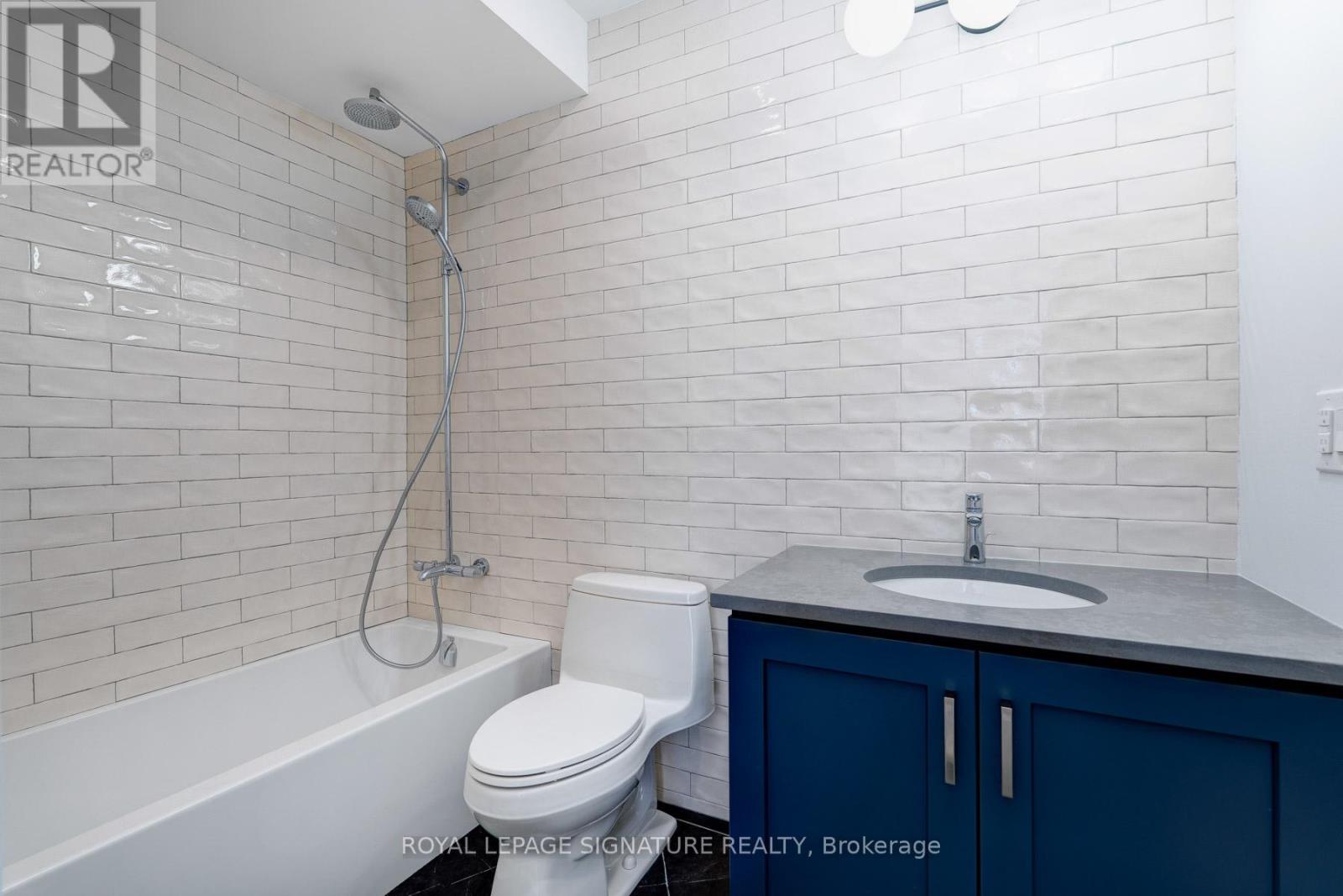 3 - 225 Carlton Street, Toronto, Ontario  M5A 2L2 - Photo 12 - C12963672