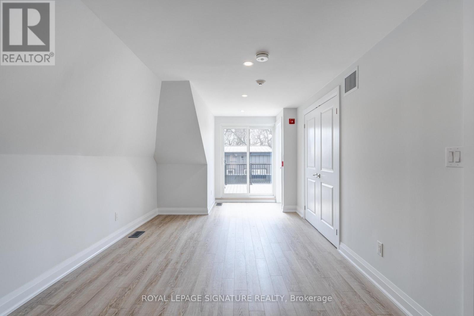3 - 225 Carlton Street, Toronto, Ontario  M5A 2L2 - Photo 17 - C12963672