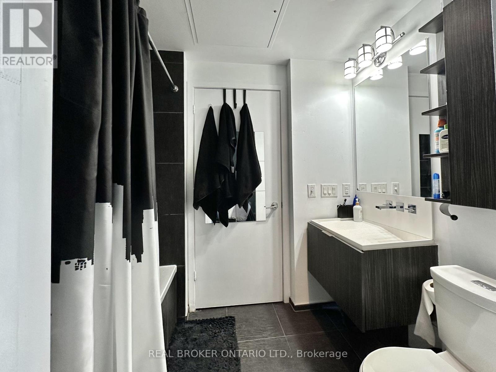 2708 - 101 Charles Street E, Toronto, Ontario M4Y 0A9 - Photo 13 - C12963684