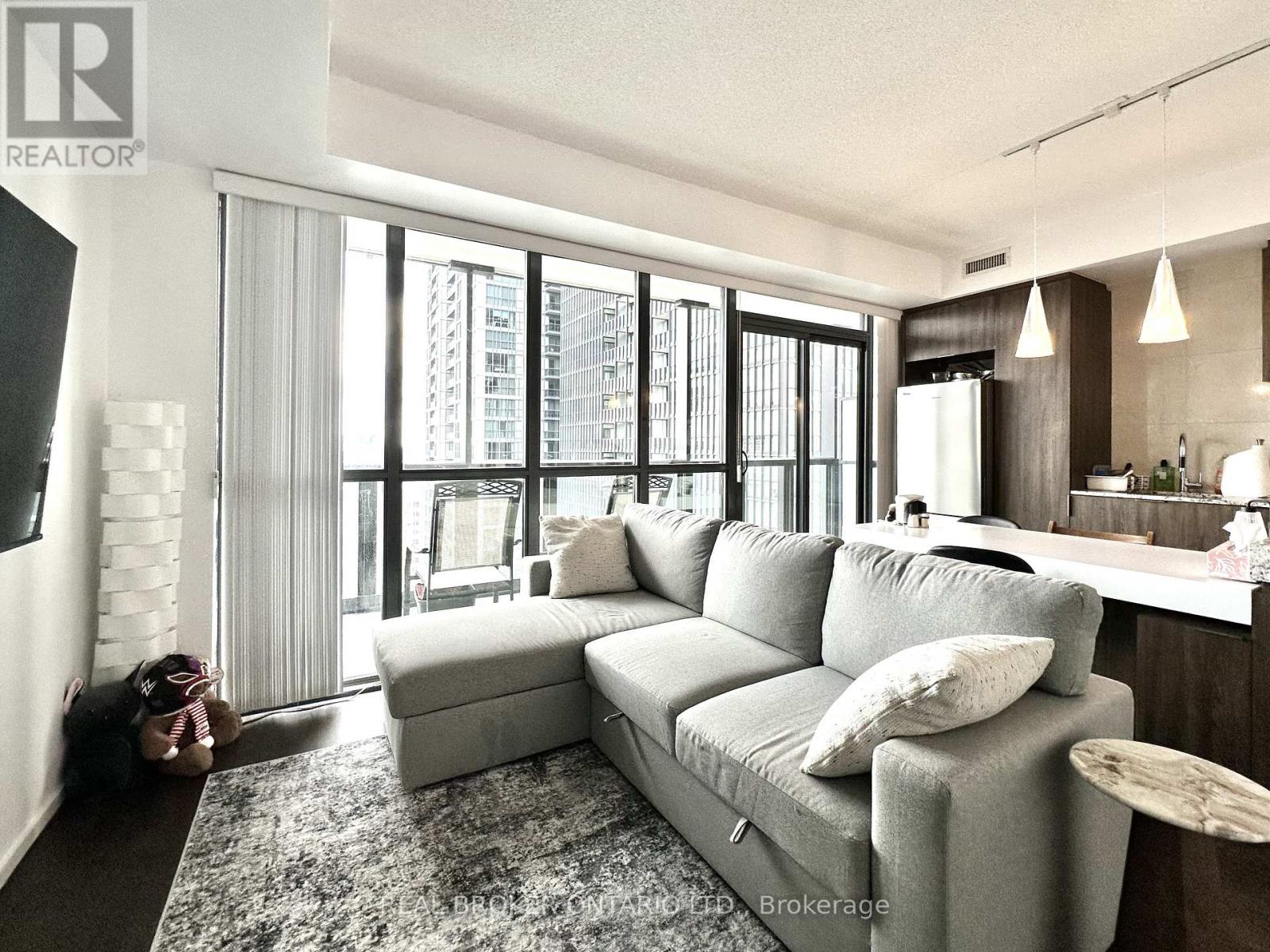 2708 - 101 Charles Street E, Toronto, Ontario M4Y 0A9 - Photo 4 - C12963684