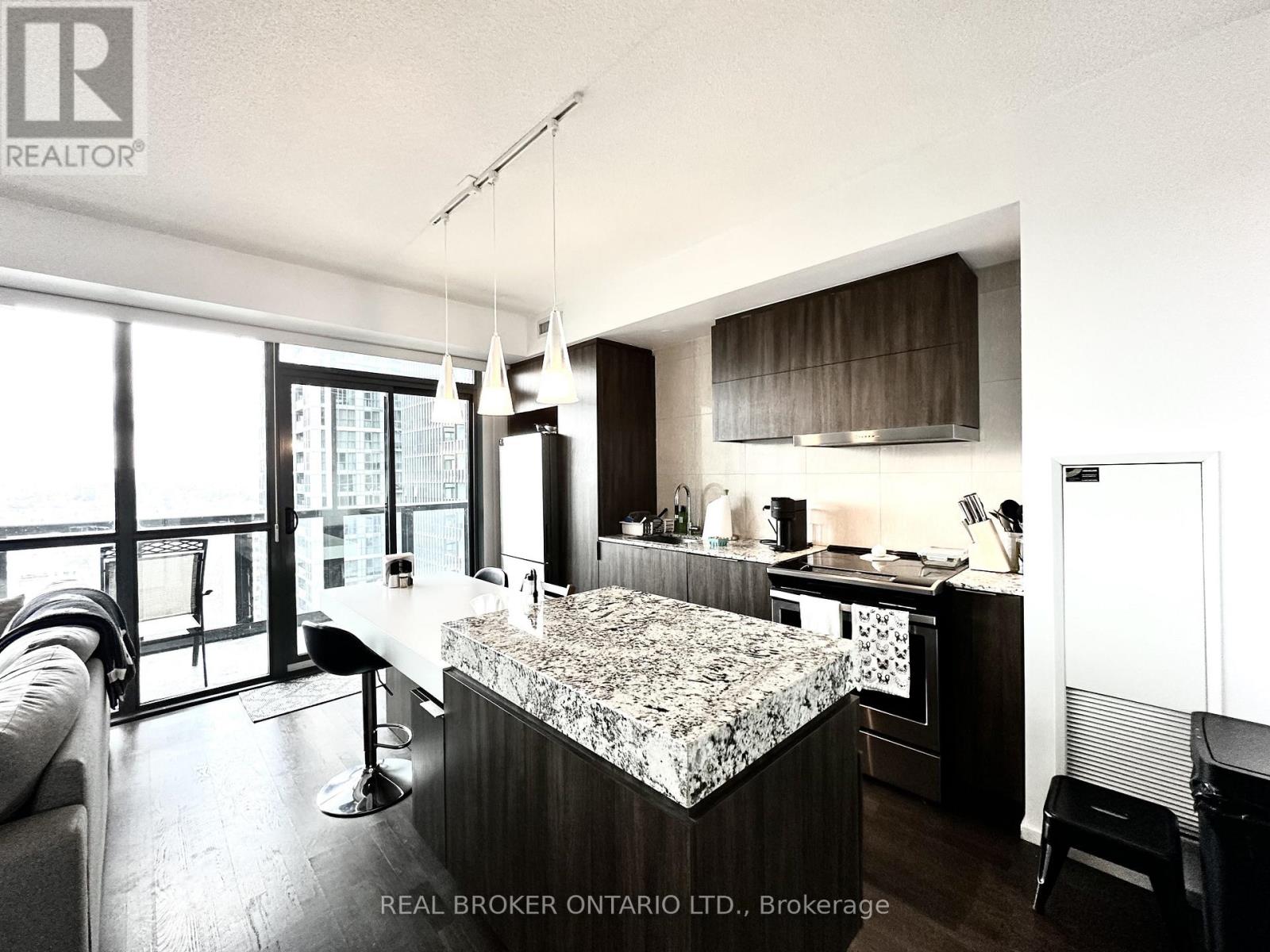 2708 - 101 Charles Street E, Toronto, Ontario M4Y 0A9 - Photo 5 - C12963684