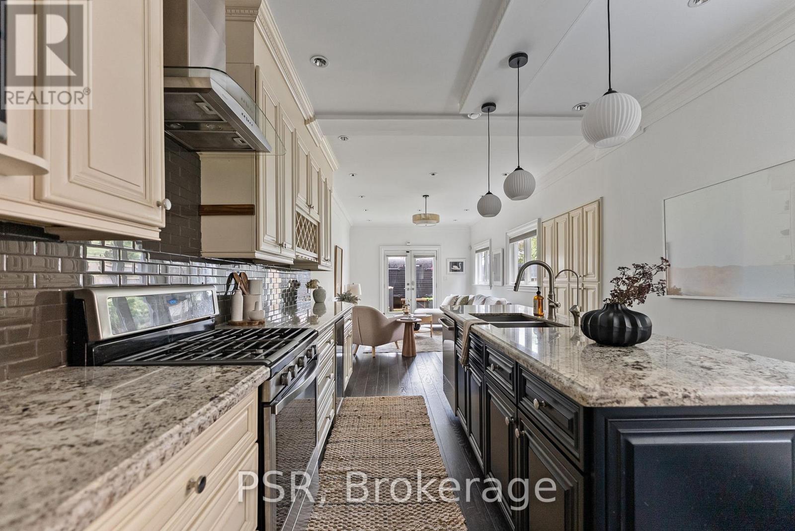 126 Dovercourt Road, Toronto, Ontario  M6J 3C4 - Photo 12 - C12963842