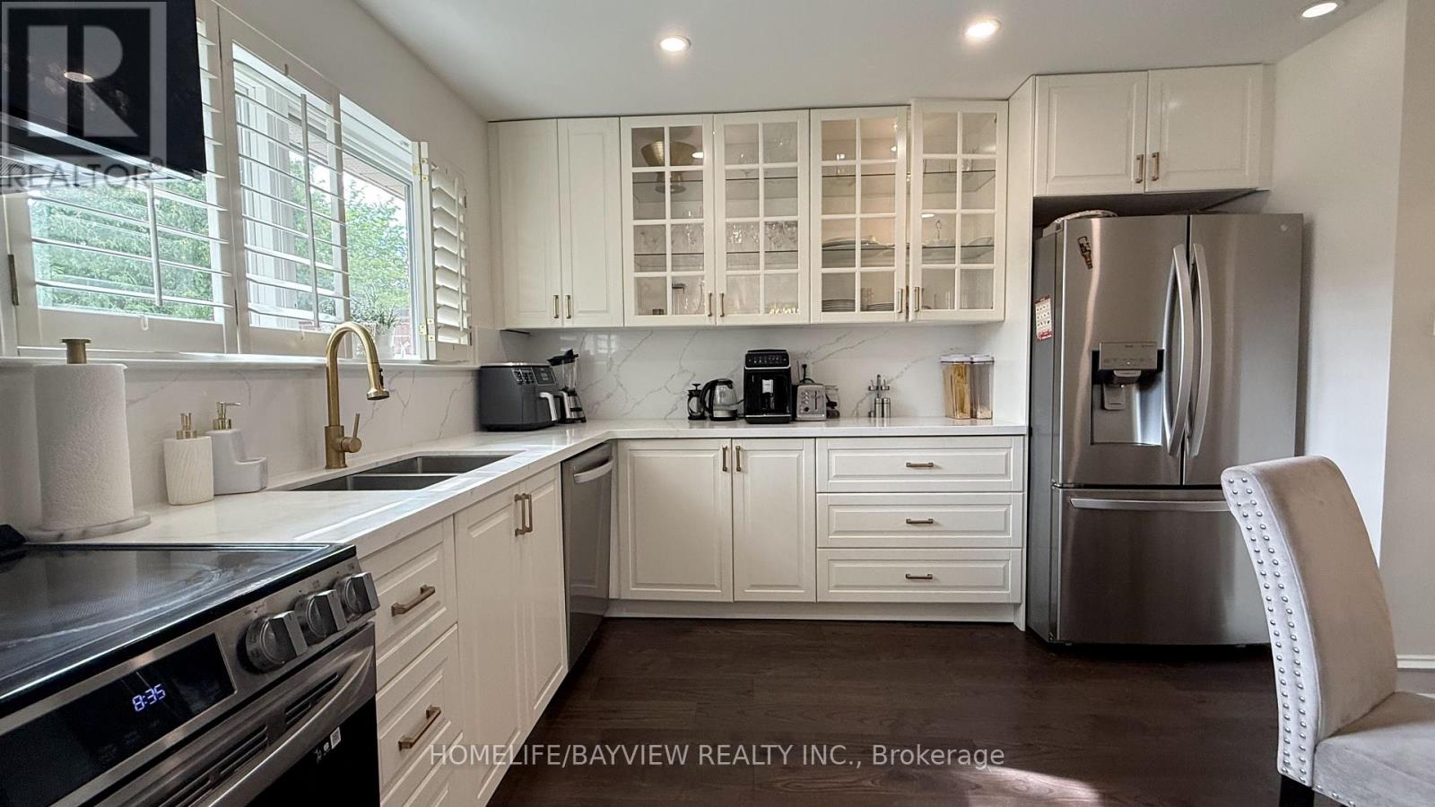 85 Crimson Millway, Toronto, Ontario  M2L 1T8 - Photo 11 - C12963874