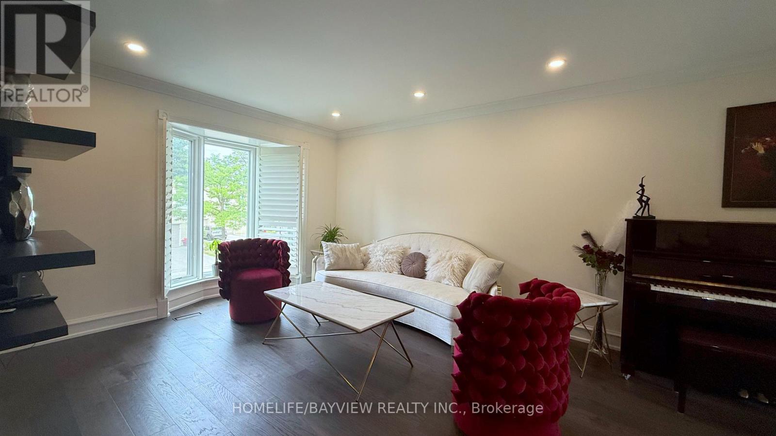 85 Crimson Millway, Toronto, Ontario  M2L 1T8 - Photo 4 - C12963874