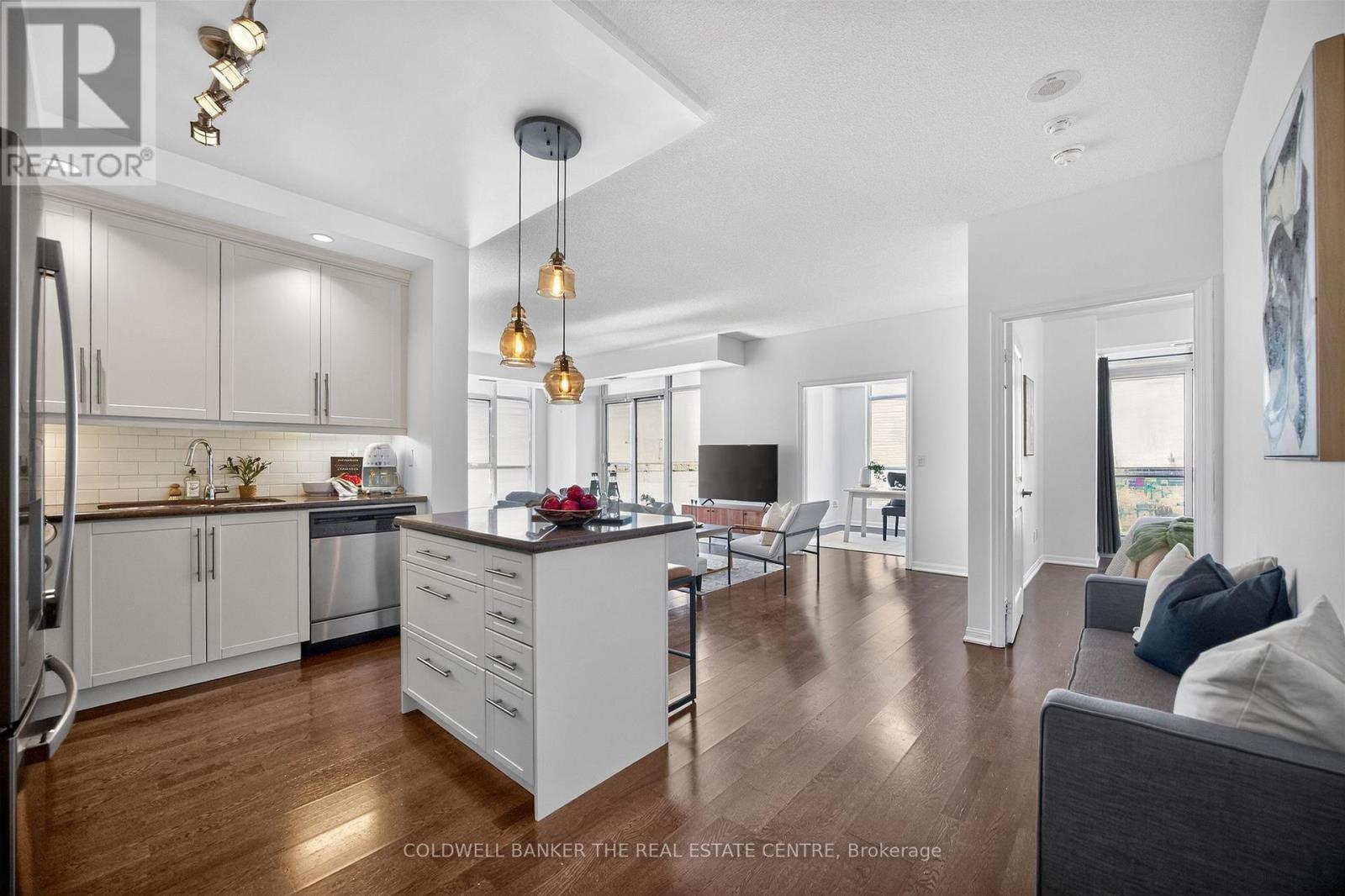 2203 - 21 Grand Magazine Street, Toronto, Ontario  M5V 1B5 - Photo 6 - C12963900