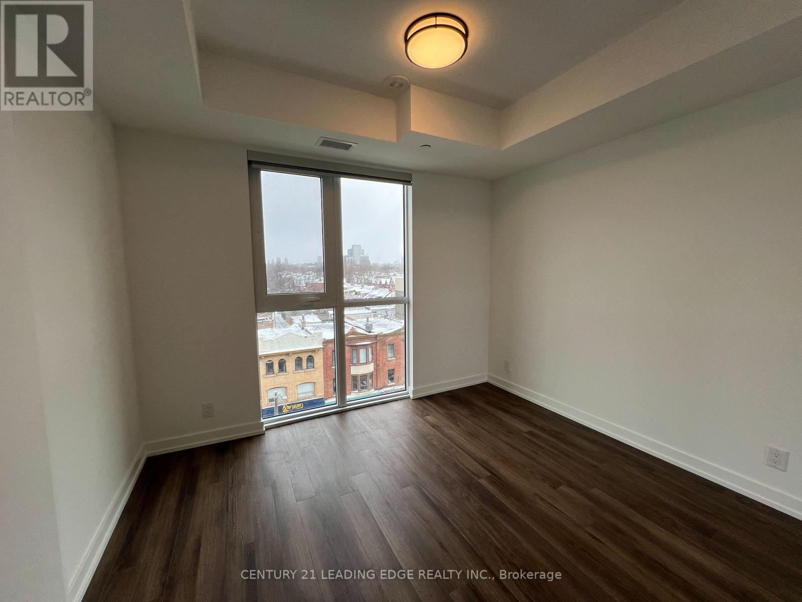 601 - 555 College Street, Toronto, Ontario  M4G 0B1 - Photo 2 - C12963910