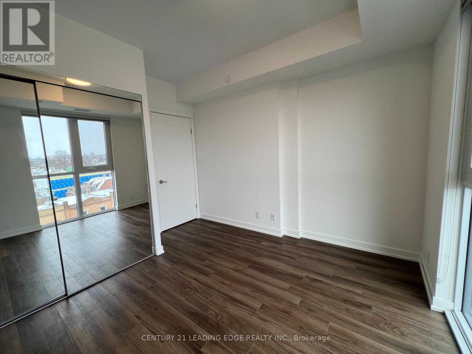 601 - 555 College Street, Toronto, Ontario  M4G 0B1 - Photo 3 - C12963910