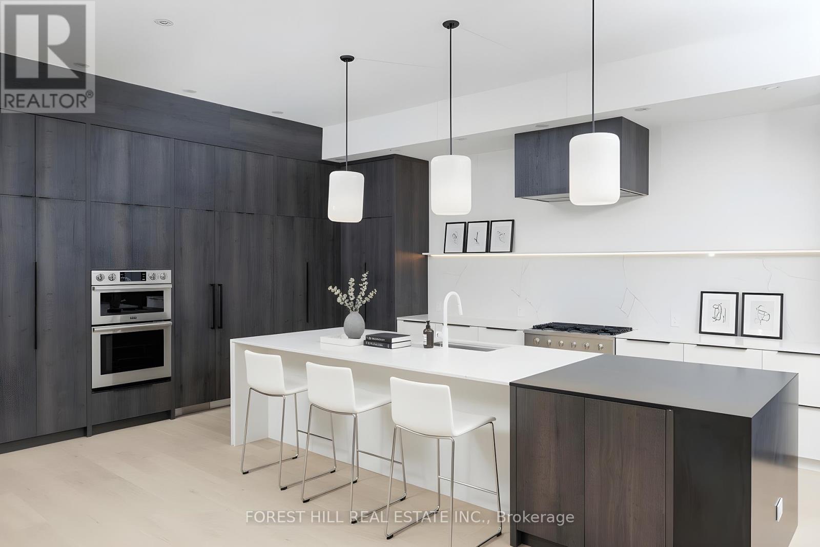 170 RANEE AVENUE, Toronto, Ontario