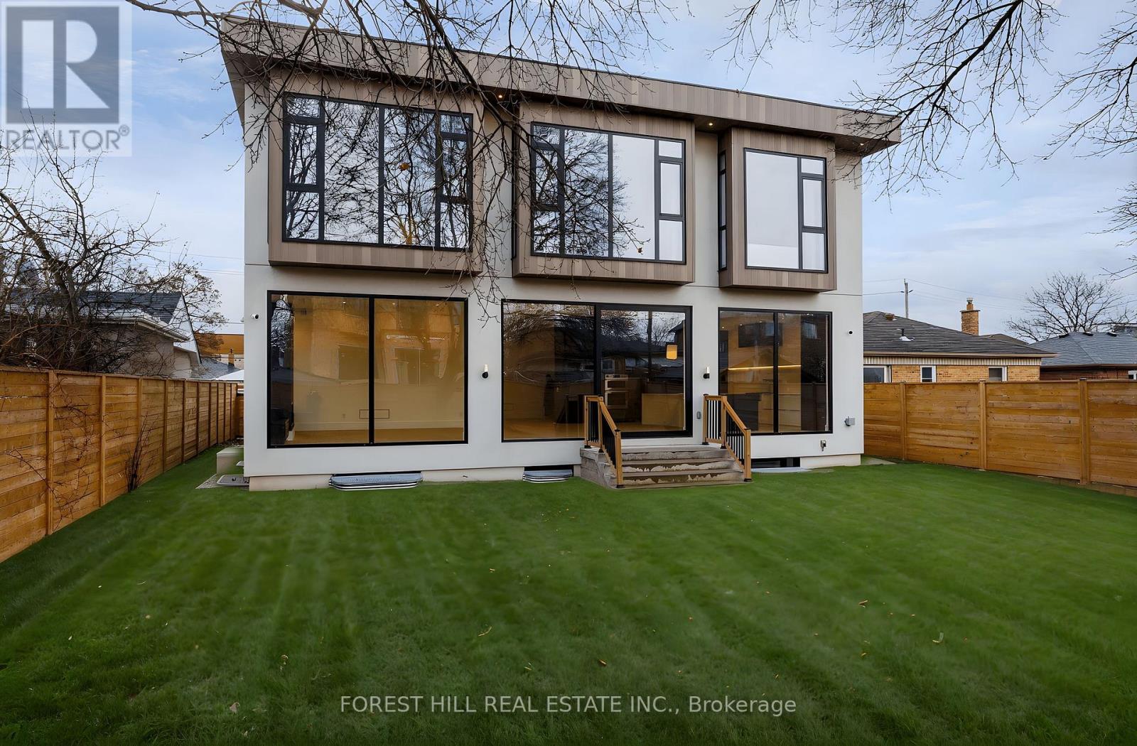 170 Ranee Avenue, Toronto, Ontario  M6A 1N5 - Photo 24 - C12963916