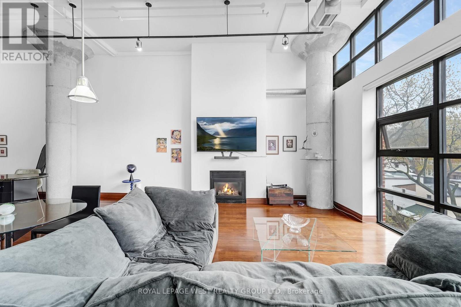 416 - 90 Sumach Street, Toronto, Ontario  M5A 4R4 - Photo 4 - C12963930