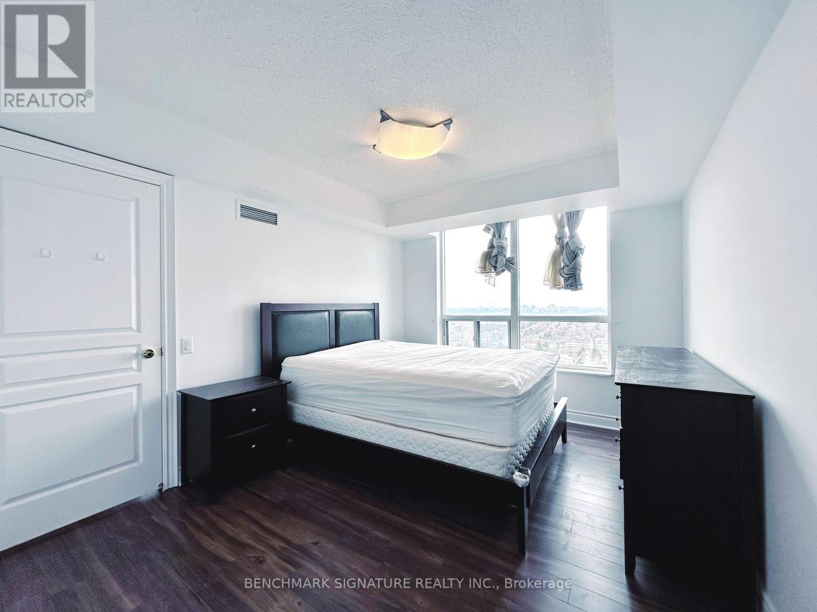 2612 - 10 Northtown Way, Toronto, Ontario  M2N 7L4 - Photo 8 - C12963942