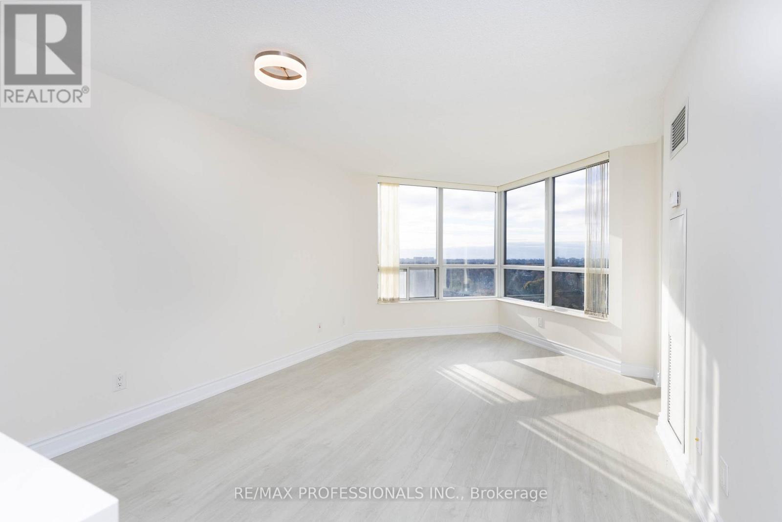 1403 - 15 Northtown Way, Toronto, Ontario  M2N 7A1 - Photo 8 - C12963280