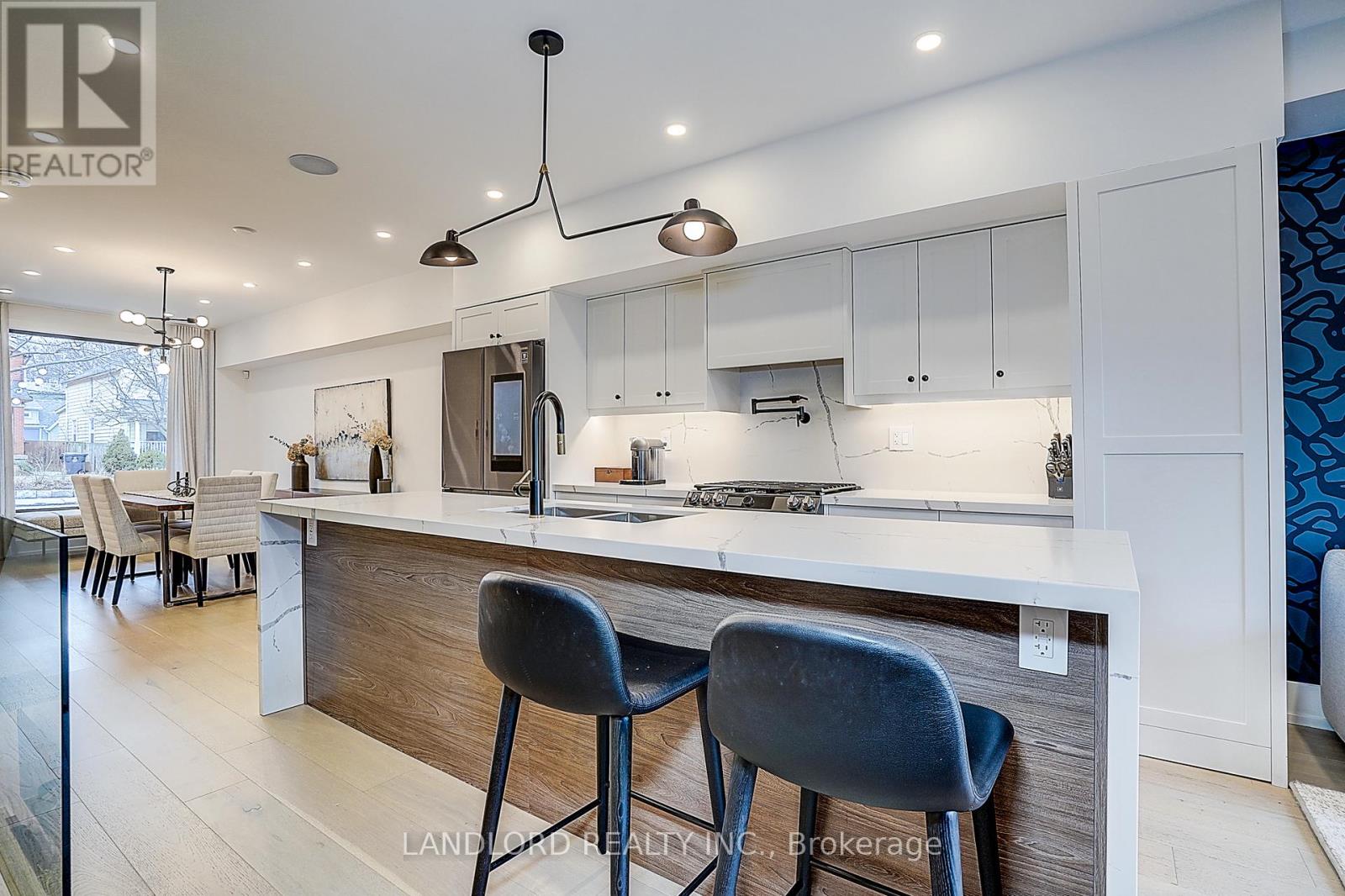 21 Shudell Avenue, Toronto, Ontario  M4J 1C5 - Photo 12 - E12963616