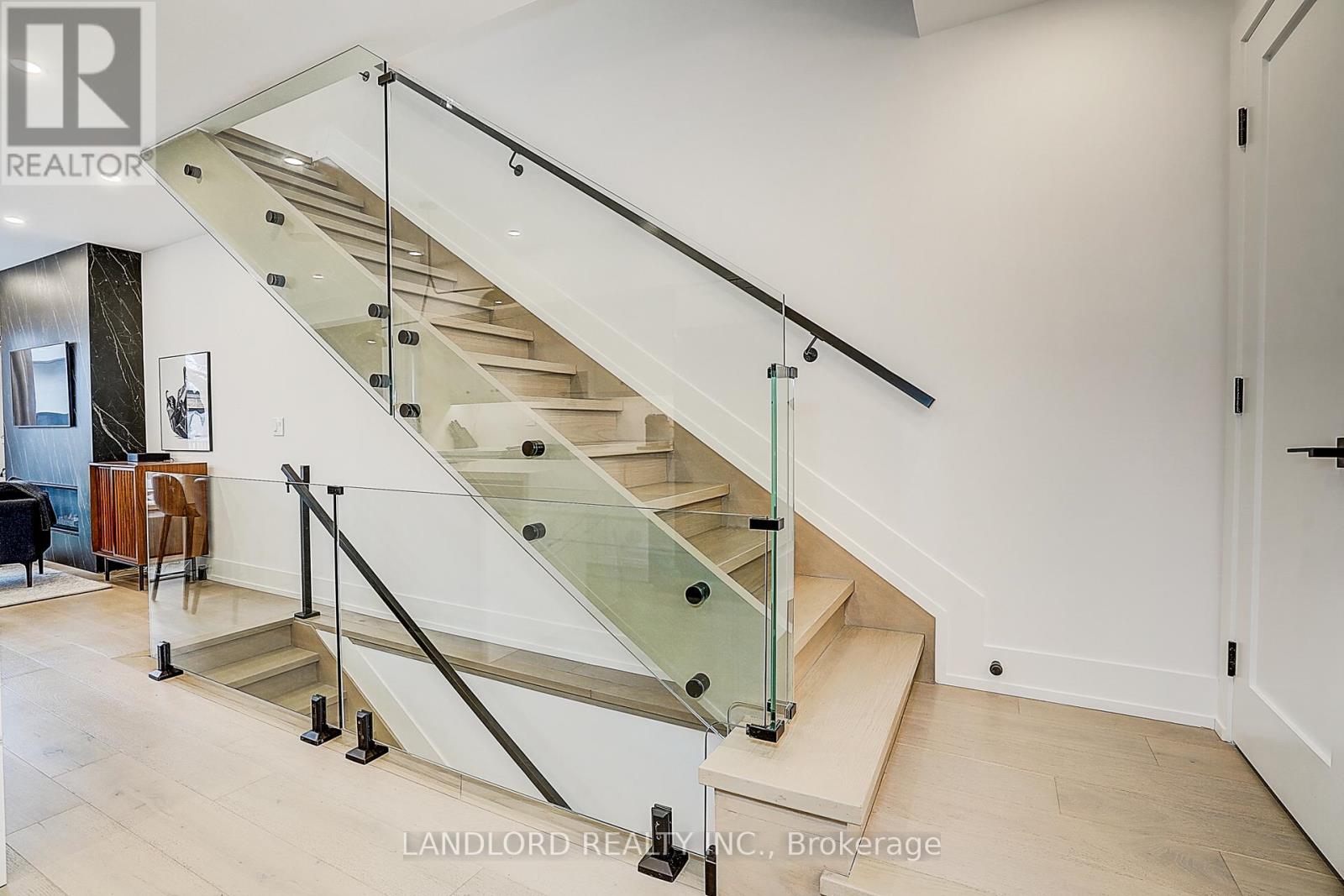 21 Shudell Avenue, Toronto, Ontario  M4J 1C5 - Photo 20 - E12963616