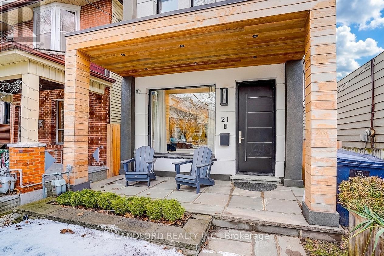 21 Shudell Avenue, Toronto, Ontario  M4J 1C5 - Photo 4 - E12963616