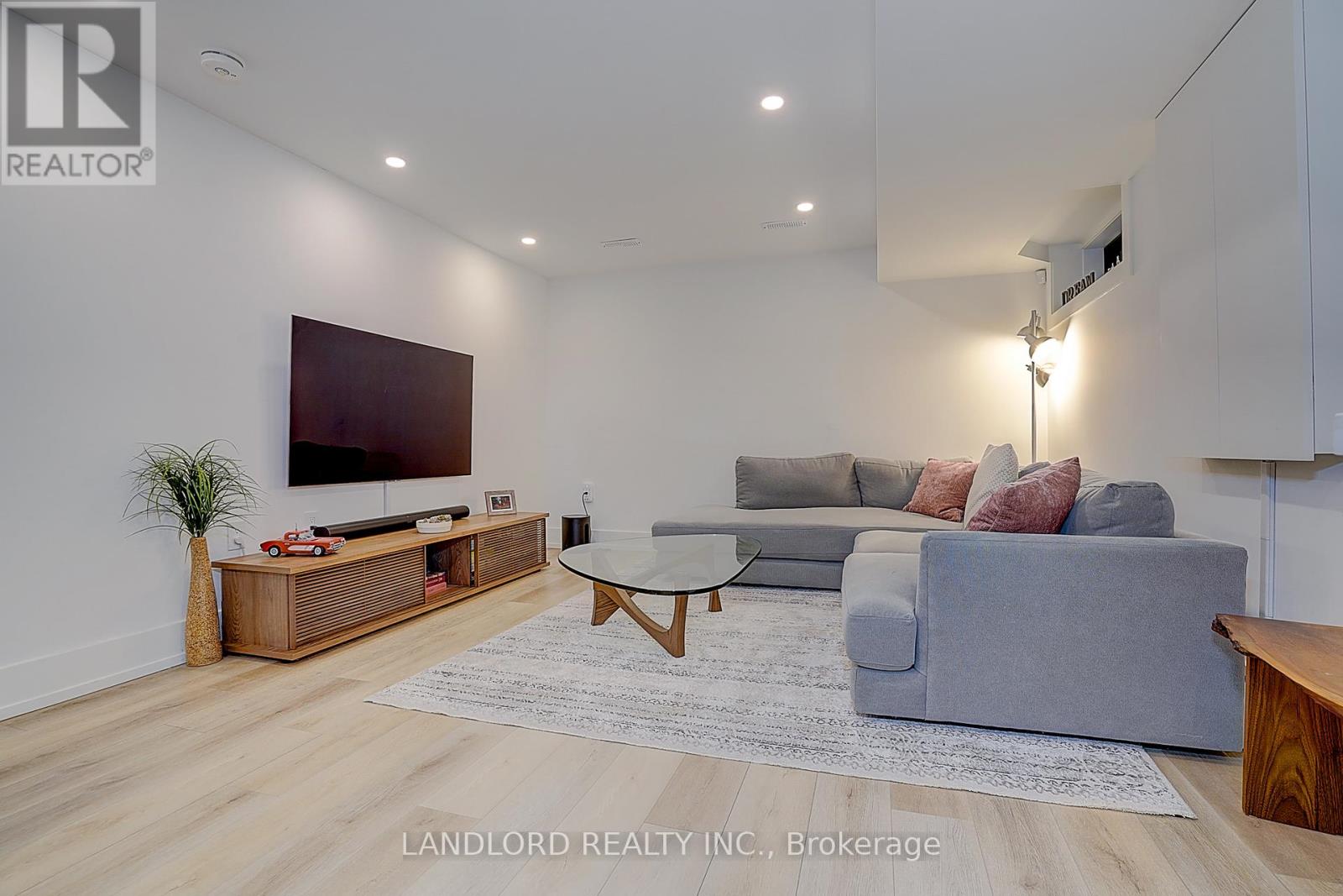 21 Shudell Avenue, Toronto, Ontario  M4J 1C5 - Photo 44 - E12963616