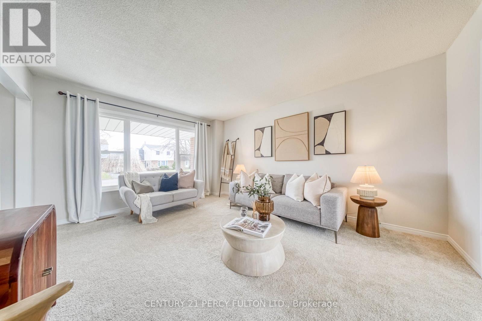 1323 Fenelon Crescent, Oshawa, Ontario  L1J 6G2 - Photo 8 - E12963646