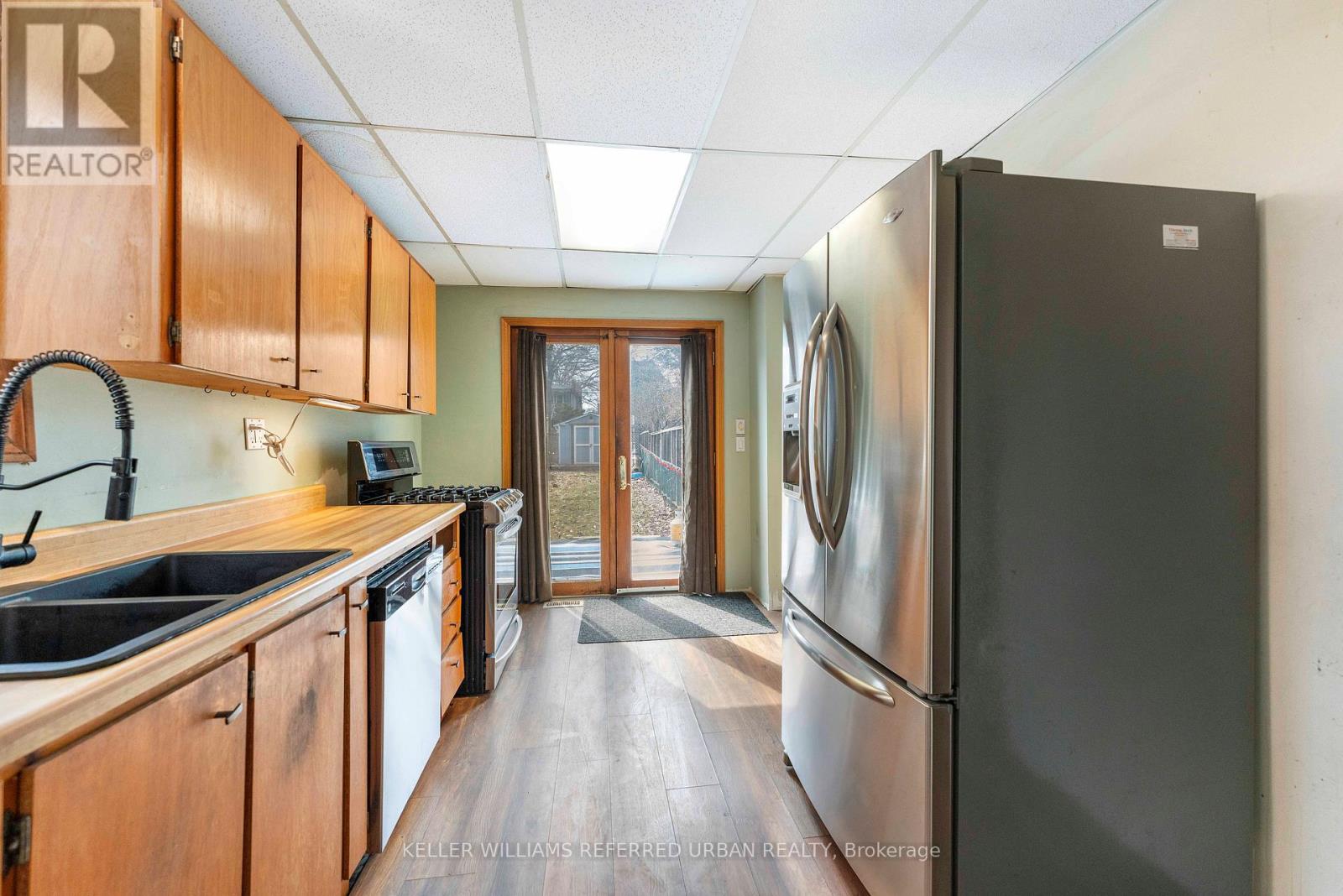 8 Woodlee Road, Toronto, Ontario  M4E 2R1 - Photo 6 - E12963648