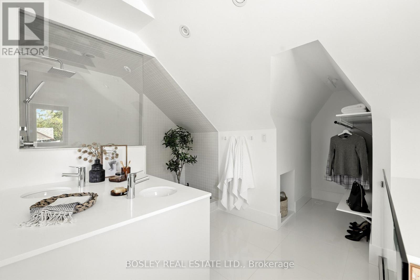 137 Munro Street, Toronto, Ontario  M4M 2B8 - Photo 20 - E12963692