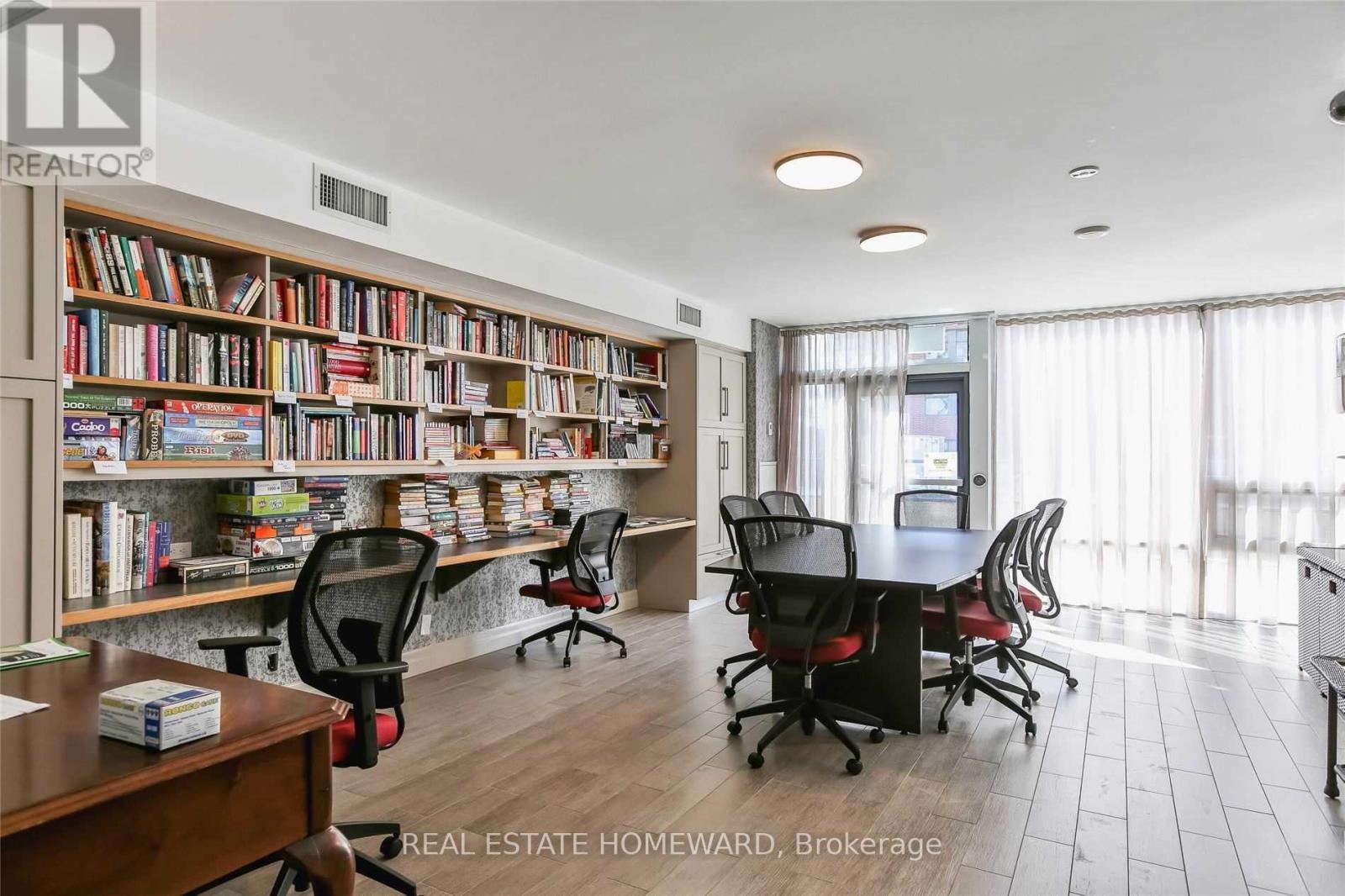 803 - 280 Donlands Avenue, Toronto, Ontario  M4J 0A3 - Photo 14 - E12963710