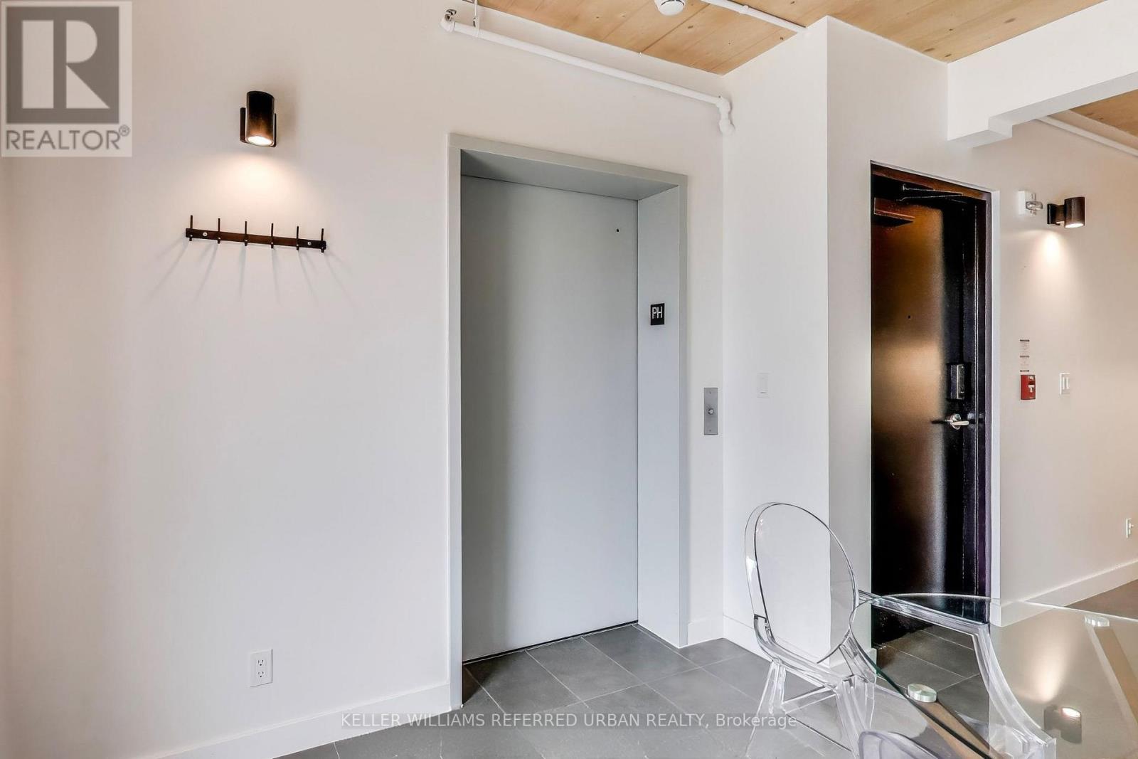 Ph - 1604 Queen Street E, Toronto, Ontario  M4L 1G2 - Photo 17 - E12963810