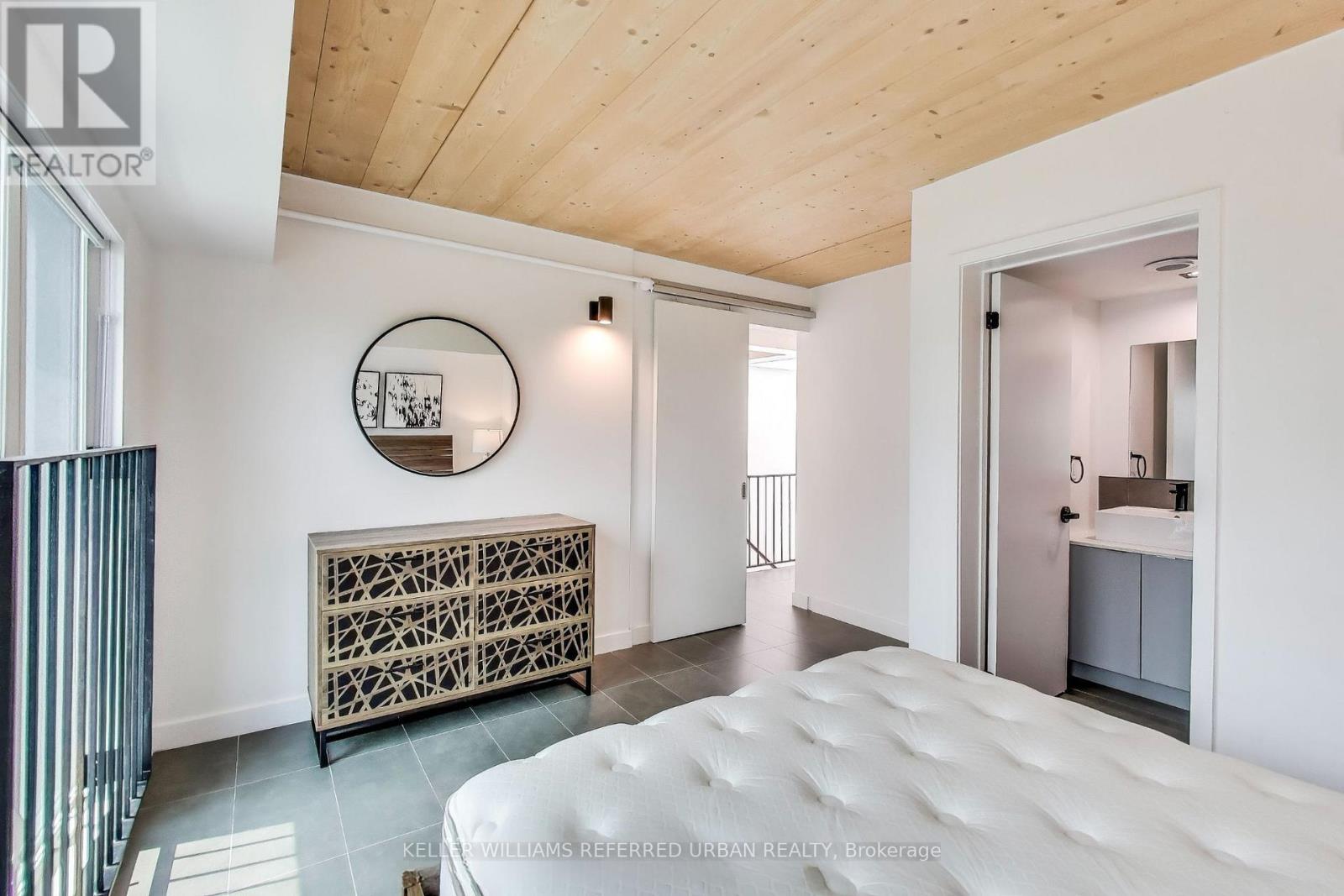 Ph - 1604 Queen Street E, Toronto, Ontario  M4L 1G2 - Photo 33 - E12963810