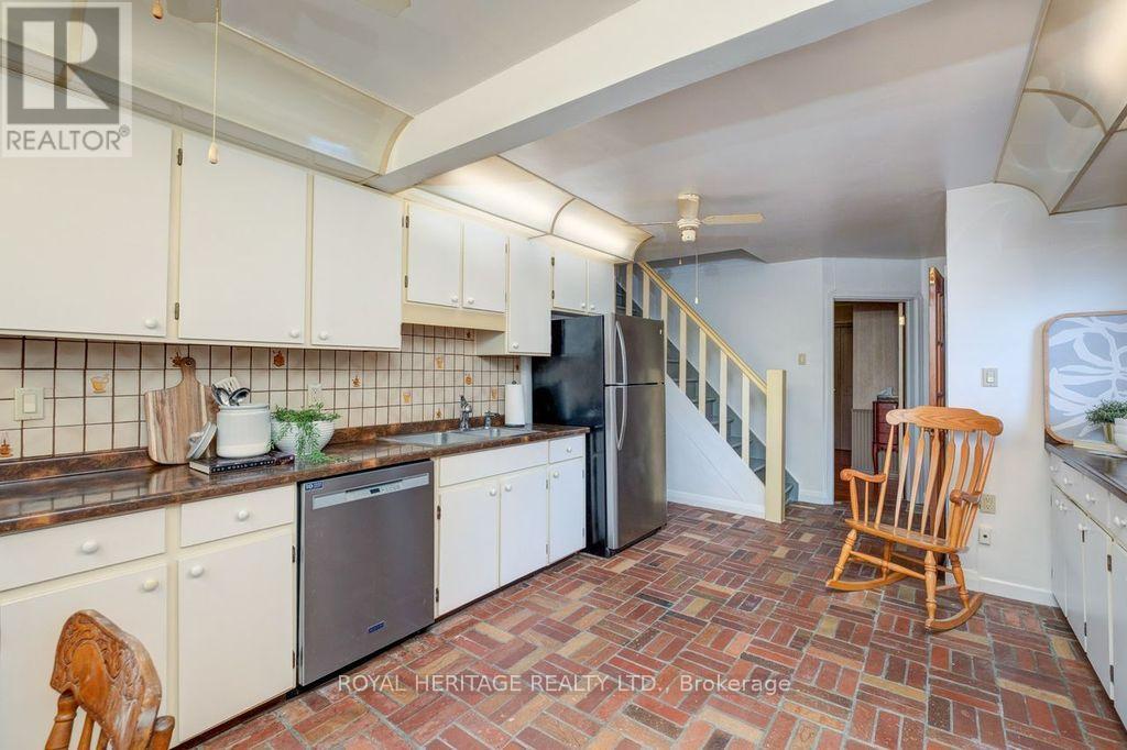 70 Gatesview Avenue, Toronto, Ontario  M1J 3G5 - Photo 8 - E12963866