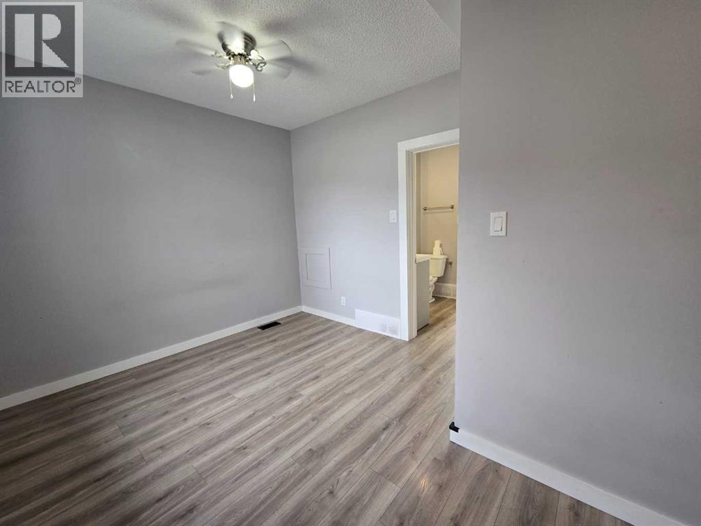11702 21st Avenue, Blairmore, Alberta  T0K 0E0 - Photo 7 - A2297514