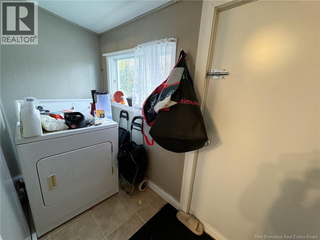 11 Pringle Street, Sackville, New Brunswick  E4L 4N2 - Photo 6 - NB136401