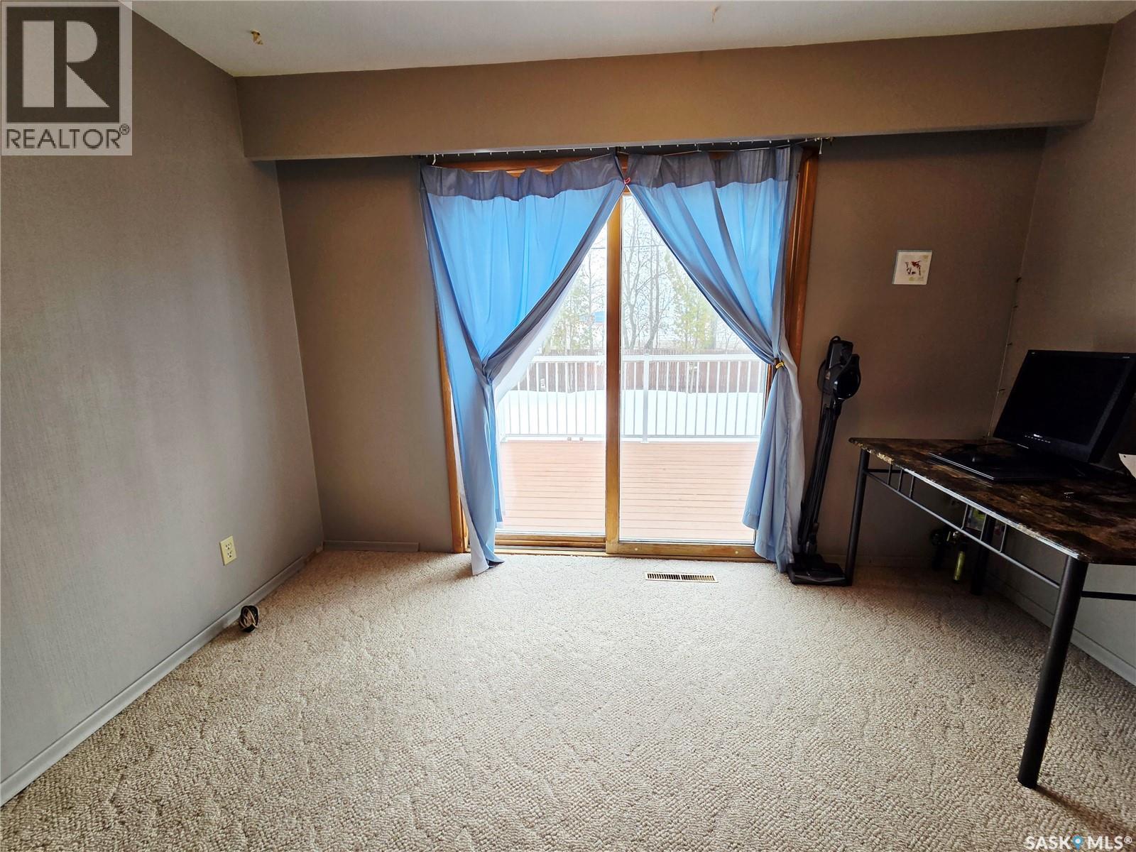 1147 Broadview Road, Esterhazy, Saskatchewan  S0A 0X0 - Photo 14 - SK032107