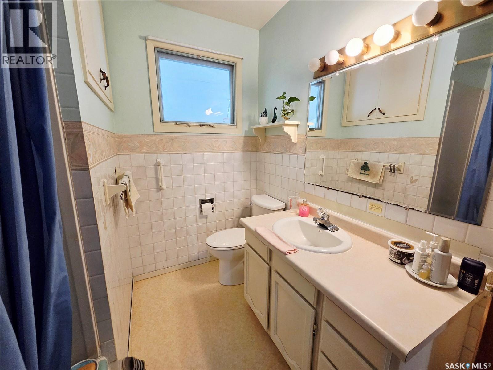 1147 Broadview Road, Esterhazy, Saskatchewan  S0A 0X0 - Photo 15 - SK032107