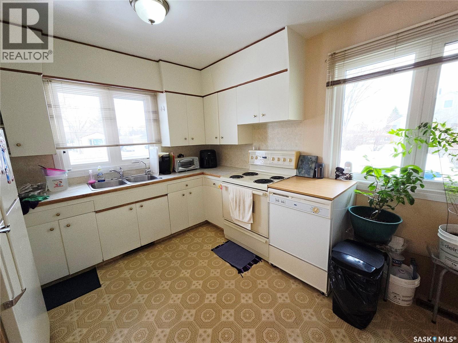 1147 Broadview Road, Esterhazy, Saskatchewan  S0A 0X0 - Photo 8 - SK032107