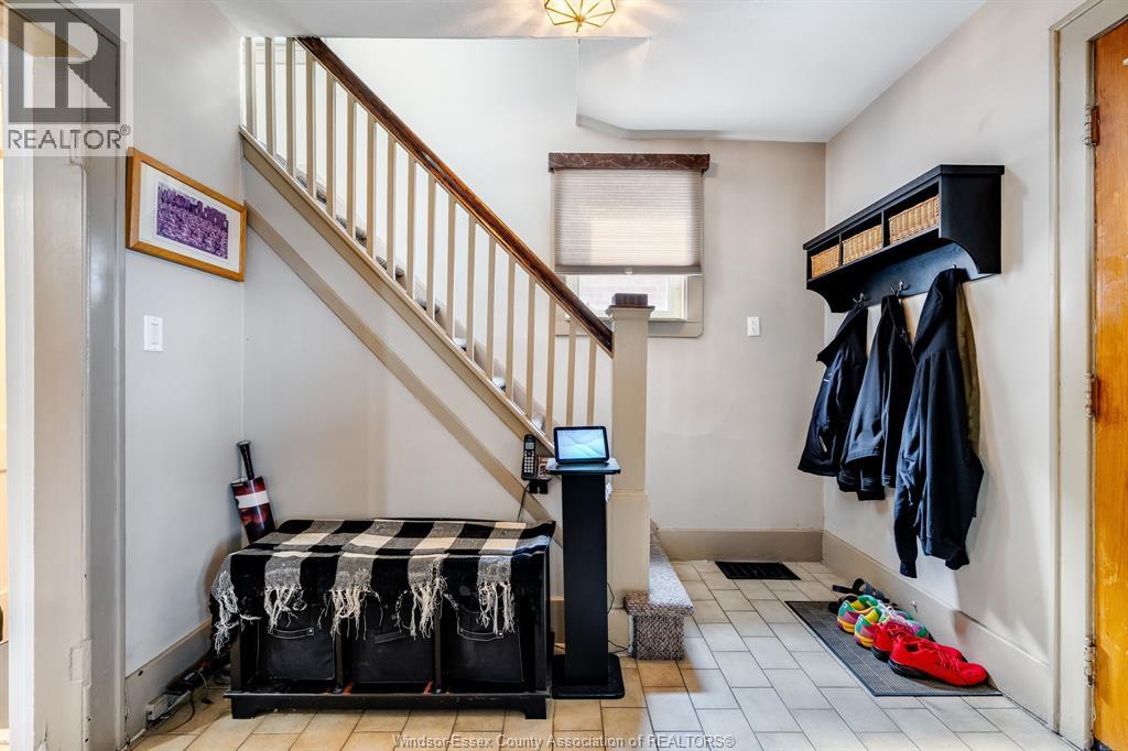 1512 Marentette Avenue, Windsor, Ontario  N8X 4E3 - Photo 4 - 26007198