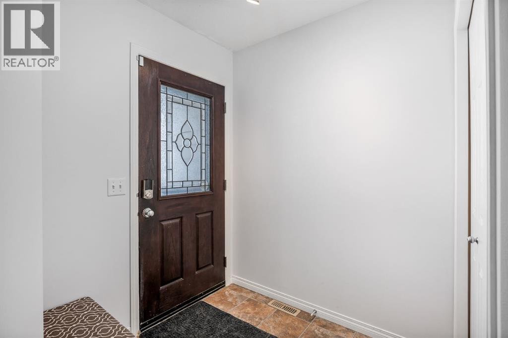 111, 323 4 Avenue, Strathmore, Alberta  T1P 1B5 - Photo 4 - A2297259