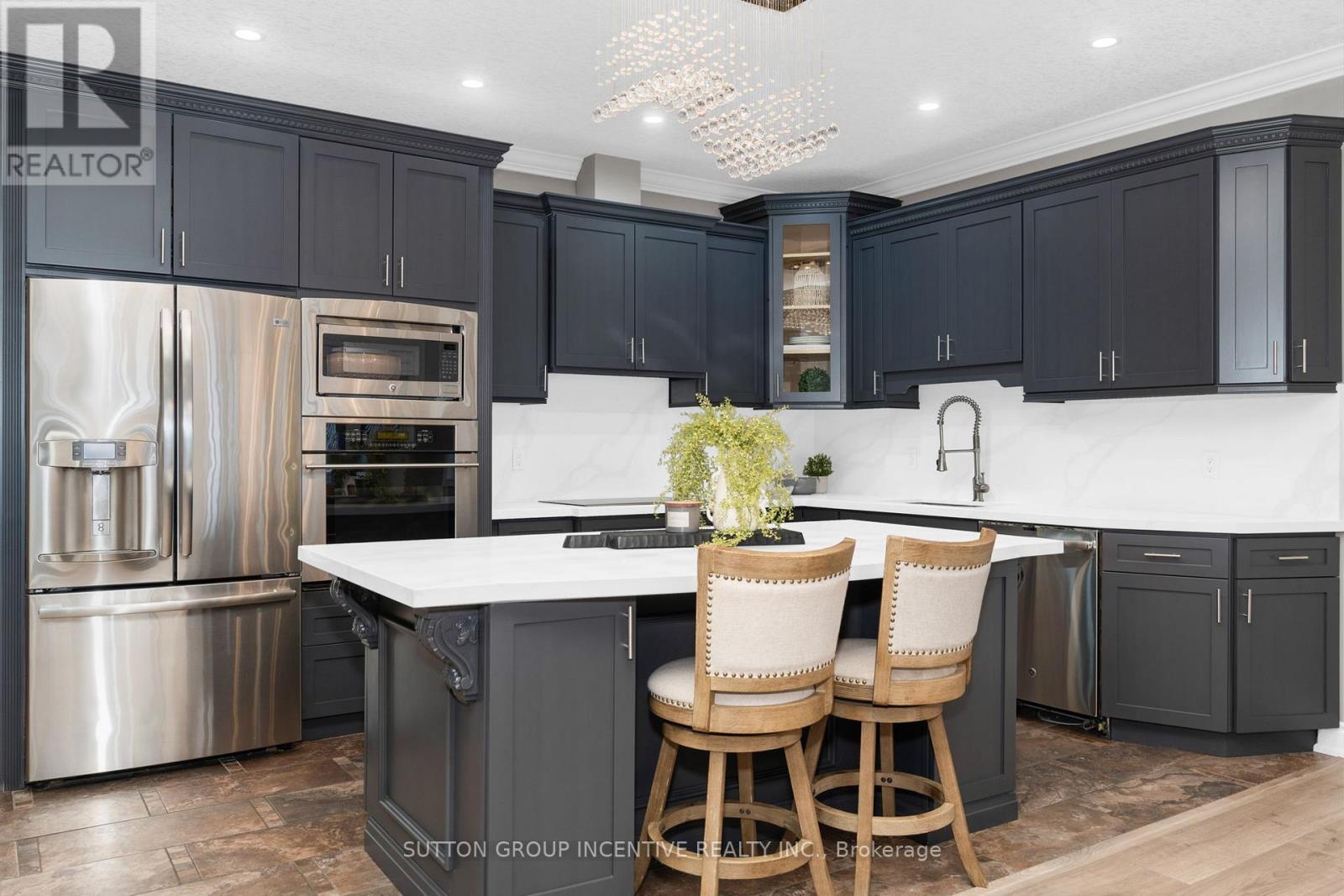 4 Snowshoe Trail, Barrie, Ontario L4N 7Z1 - Photo 11 - S12834610