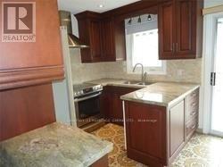 12 Rosegarden Crescent, Richmond Hill, Ontario  L4E 2P2 - Photo 8 - N12961634