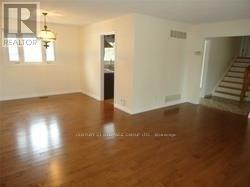 12 Rosegarden Crescent, Richmond Hill, Ontario  L4E 2P2 - Photo 7 - N12961634