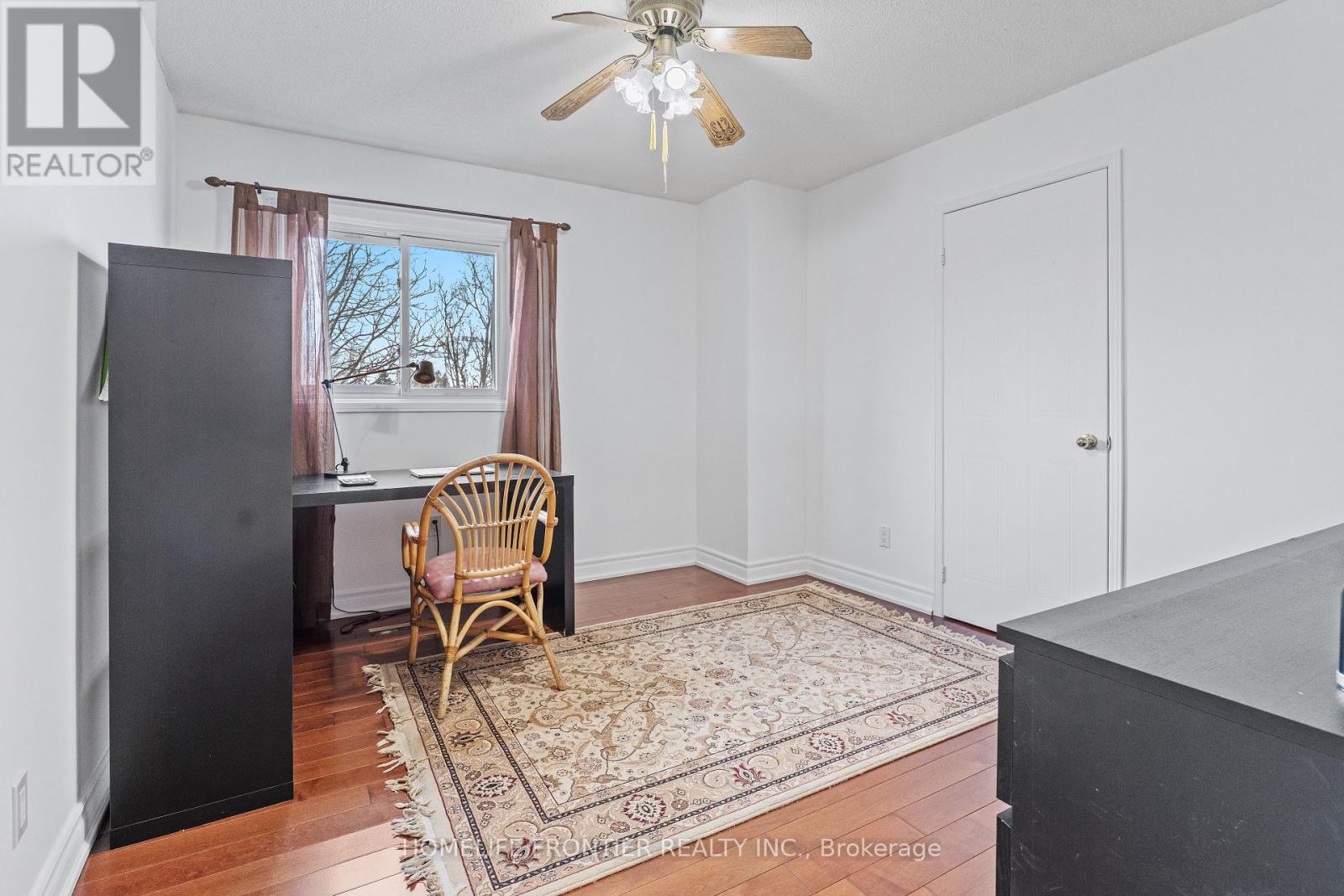 55 Attridge Drive, Aurora, Ontario  L4G 6J4 - Photo 12 - N12963458